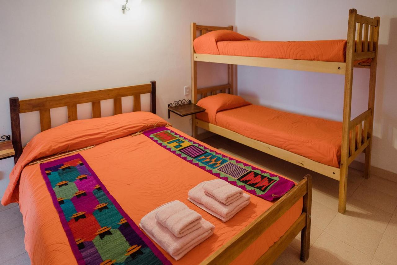 Aires De Cafayate Hostel Bagian luar foto