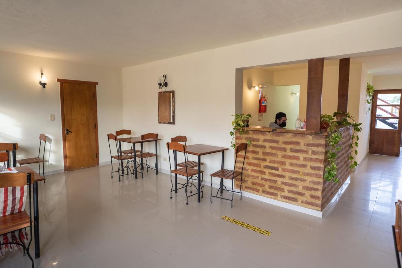 Aires De Cafayate Hostel Bagian luar foto